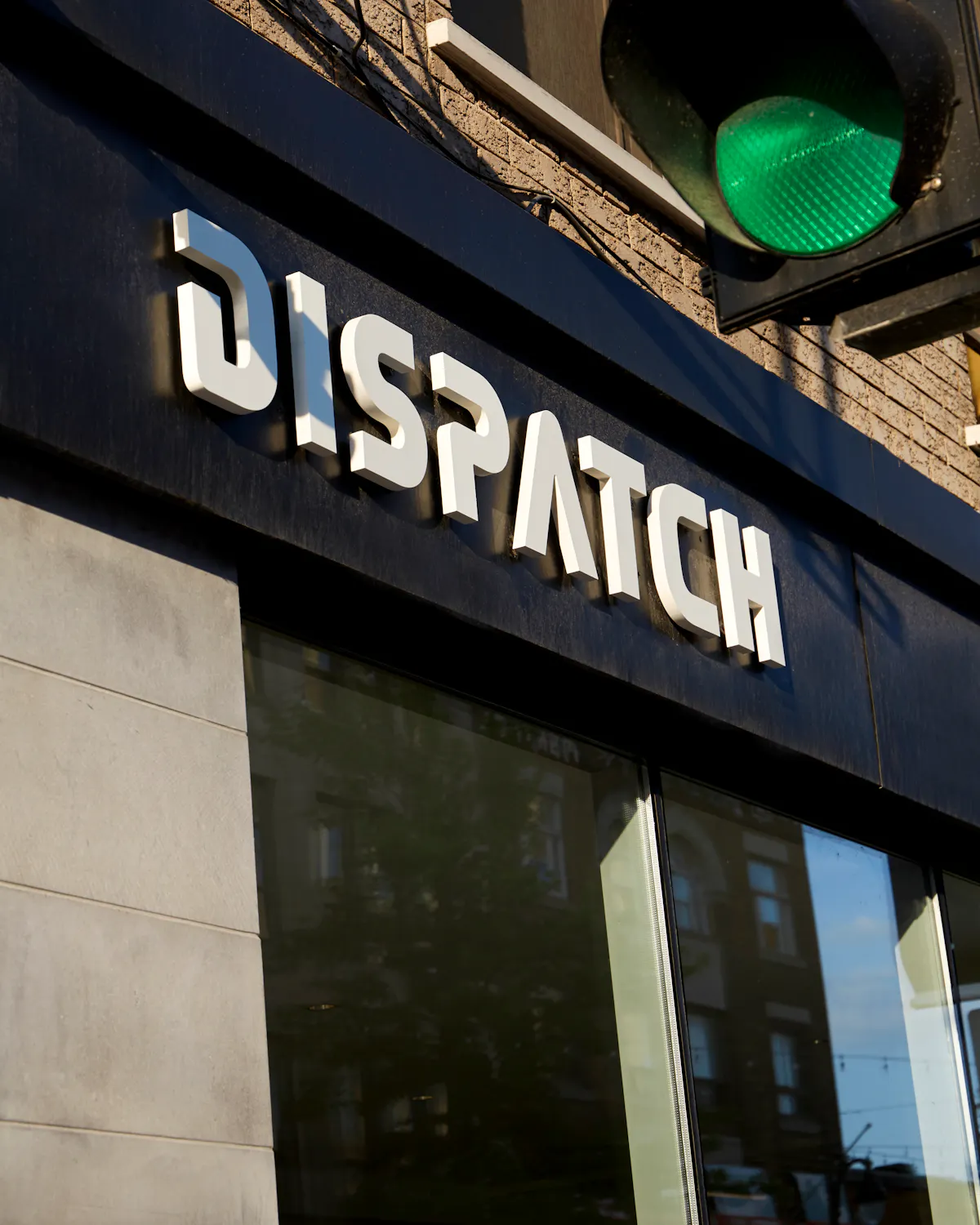 Dispatch, photo 2